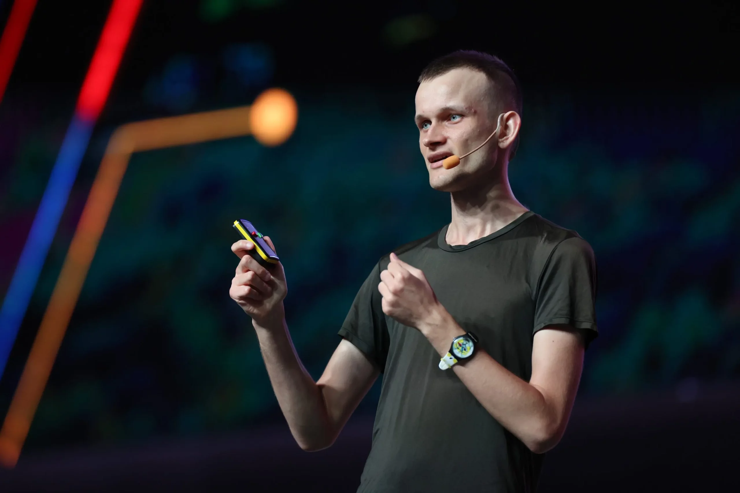 Vitalik Buterin Sells $3.67M in Ether as Ethereum Slides to 20-Day Low