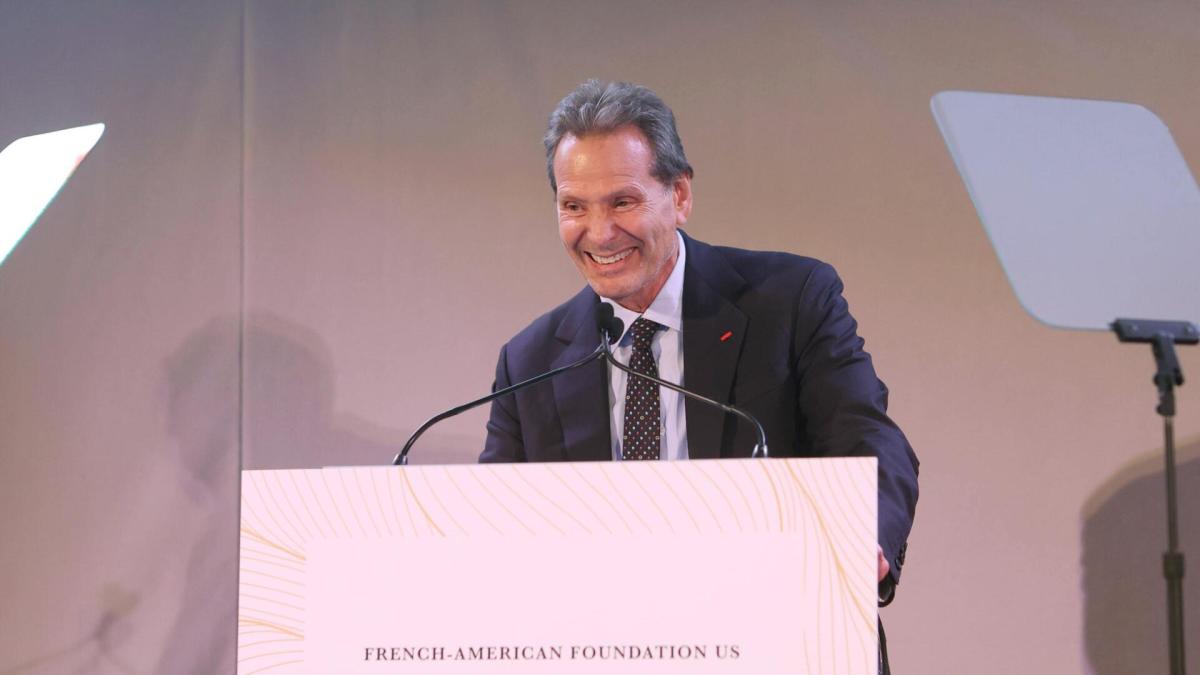 Verizon’s $20 billion acquisition resets dividend outloook